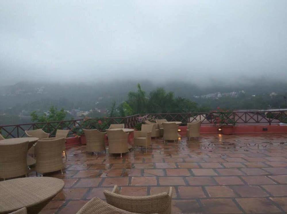 The Dukes Retreat Khandala Lonavala Exteriör bild