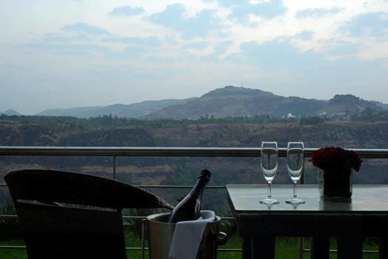 The Dukes Retreat Khandala Lonavala Exteriör bild